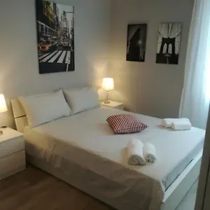 Apartamento Mm3/repubblica A 5 Minuti Dal Duomo, Milán